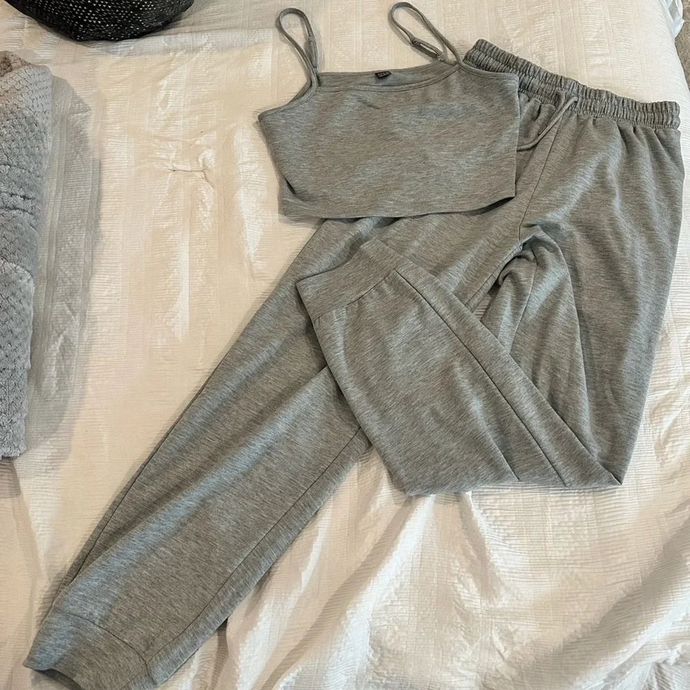 *New* 2 piece Lounge Set